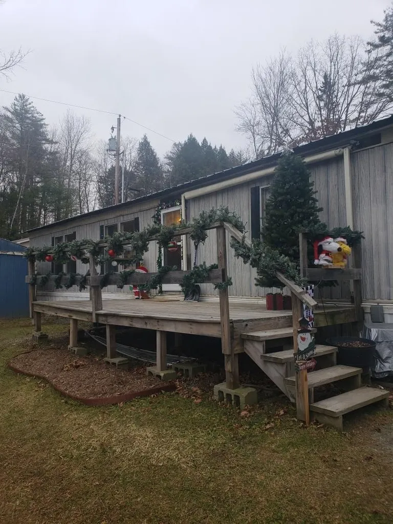 159 Merrimac Circle Hartford VT 05001