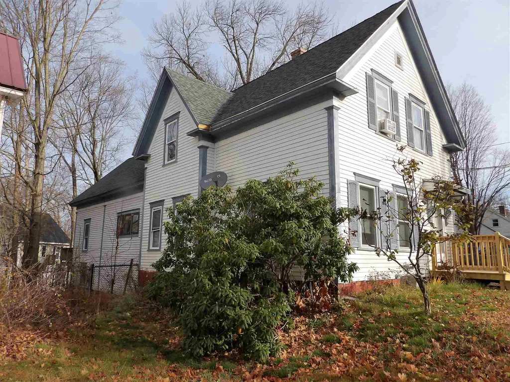 40 Oak Street Franklin NH 03235