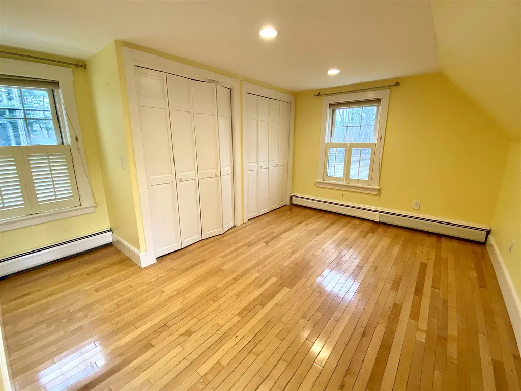 8 Summit Avenue Laconia NH 03246