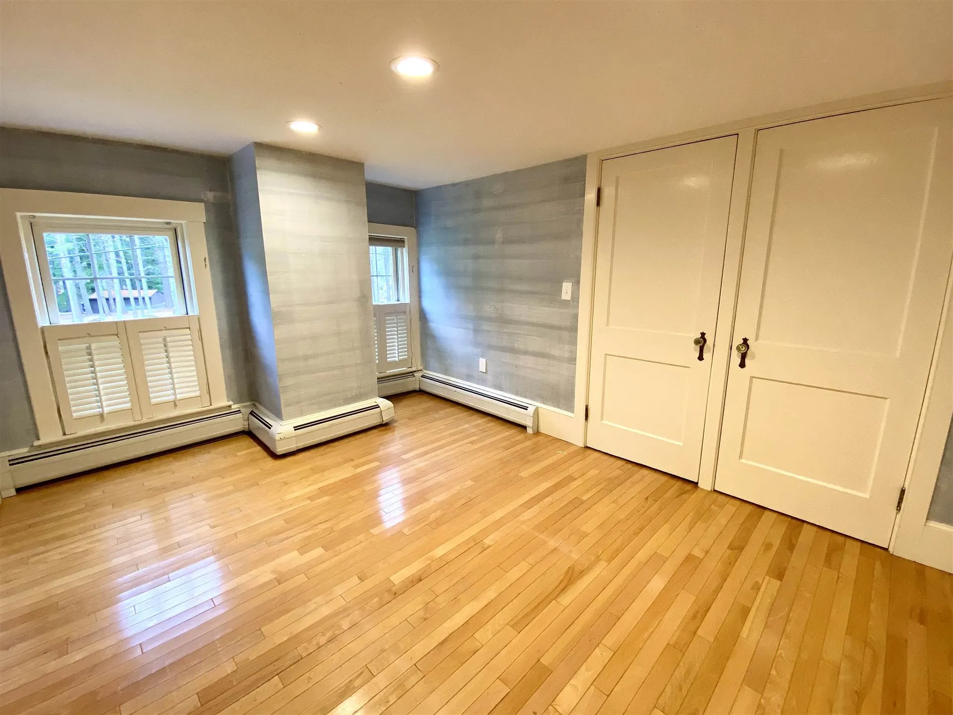 8 Summit Avenue Laconia NH 03246