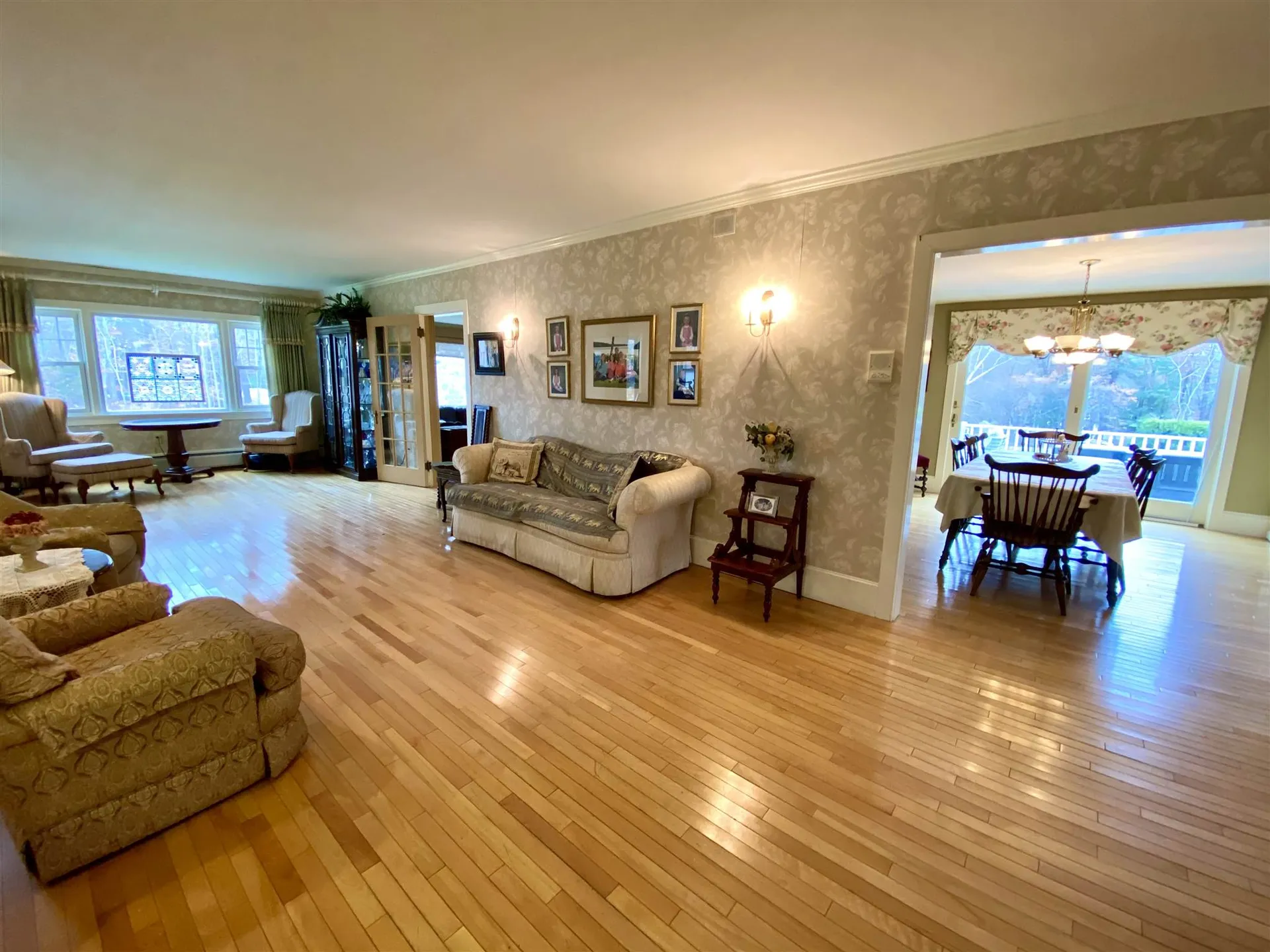 8 Summit Avenue Laconia NH 03246