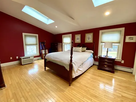 8 Summit Avenue Laconia NH 03246