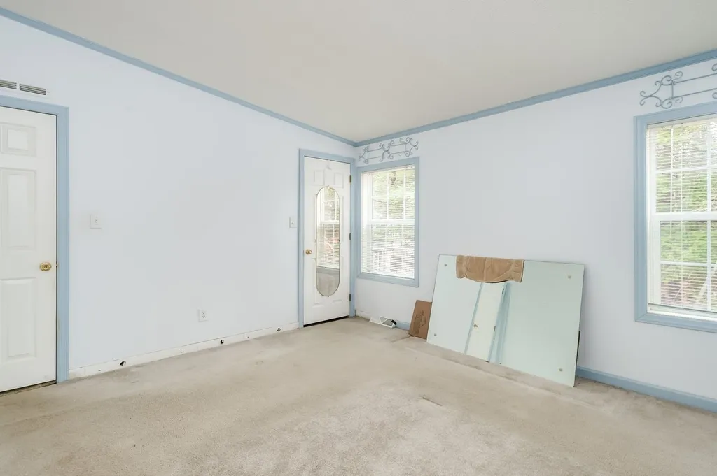 5 Murray Drive Rochester NH 03868