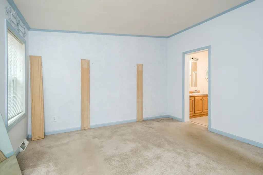 5 Murray Drive Rochester NH 03868