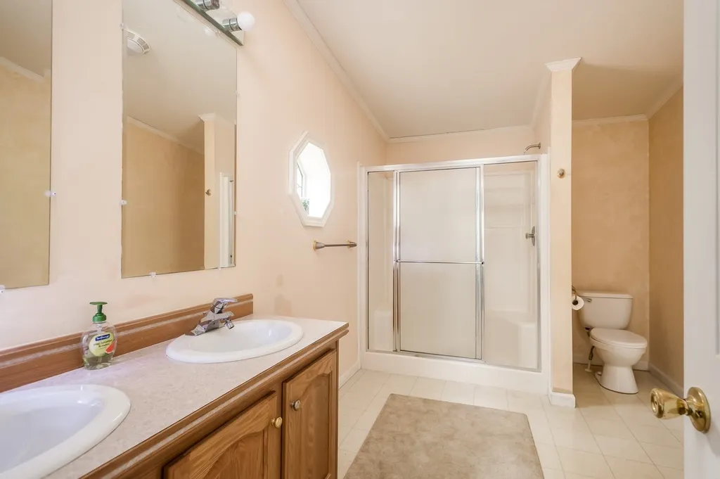 5 Murray Drive Rochester NH 03868
