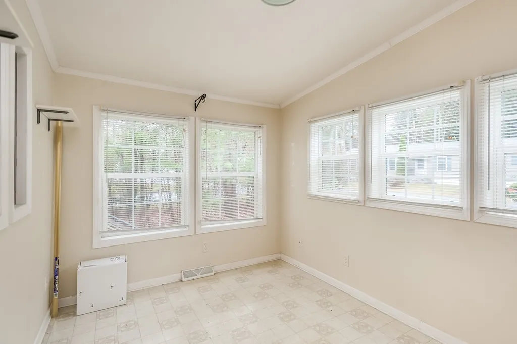 5 Murray Drive Rochester NH 03868