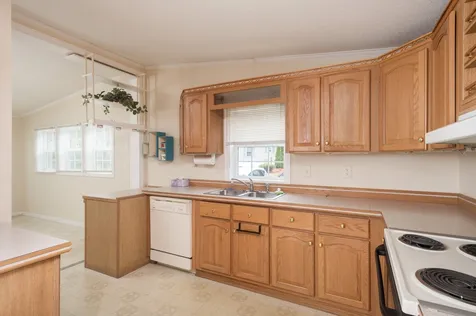 5 Murray Drive Rochester NH 03868