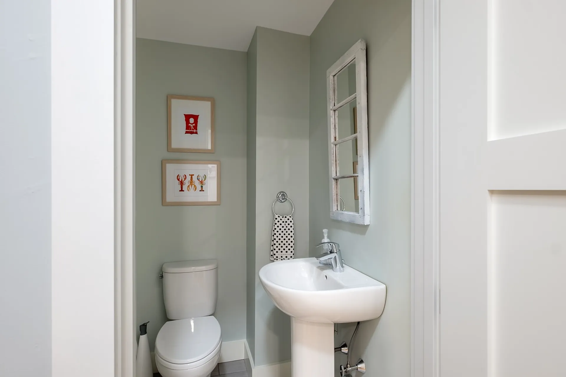 457 York Street York ME 03909