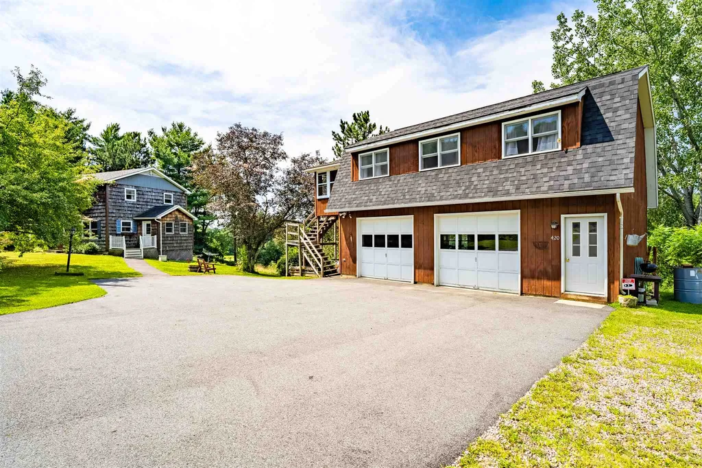 422 Browns Trace Jericho VT 05465