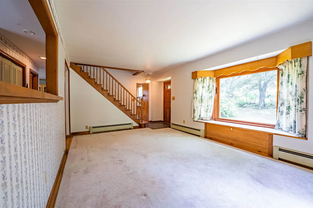 422 Browns Trace Jericho VT 05465