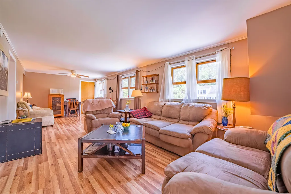 422 Browns Trace Jericho VT 05465