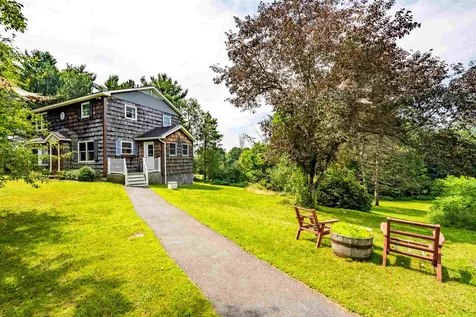 422 Browns Trace Jericho VT 05465