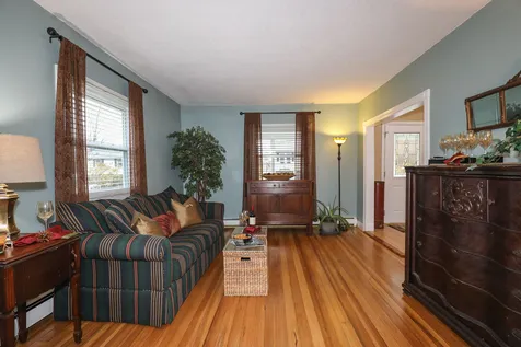 677 Walnut Street Manchester NH 03104