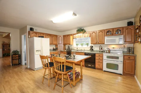 677 Walnut Street Manchester NH 03104