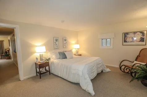 677 Walnut Street Manchester NH 03104