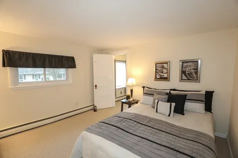 677 Walnut Street Manchester NH 03104