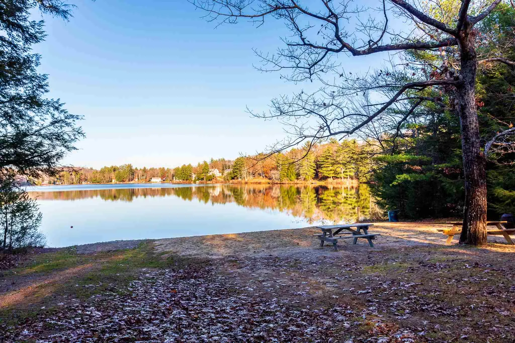 31 Hemlock Road Barnstead NH 03218