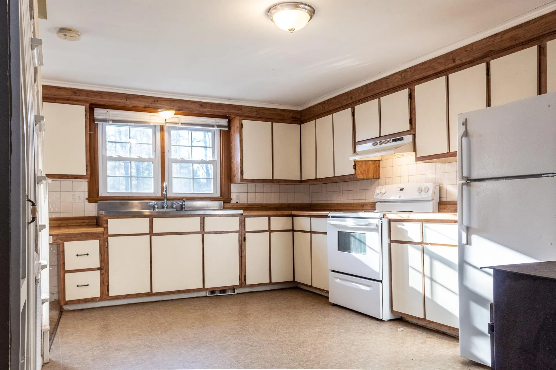31 Hemlock Road Barnstead NH 03218