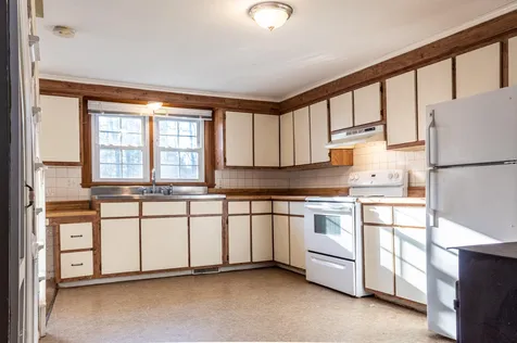 31 Hemlock Road Barnstead NH 03218