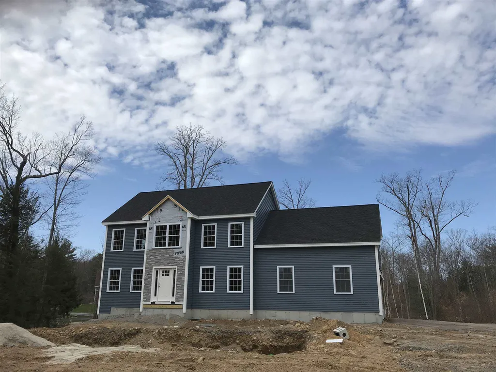71 Brentwood Road Danville NH 03819