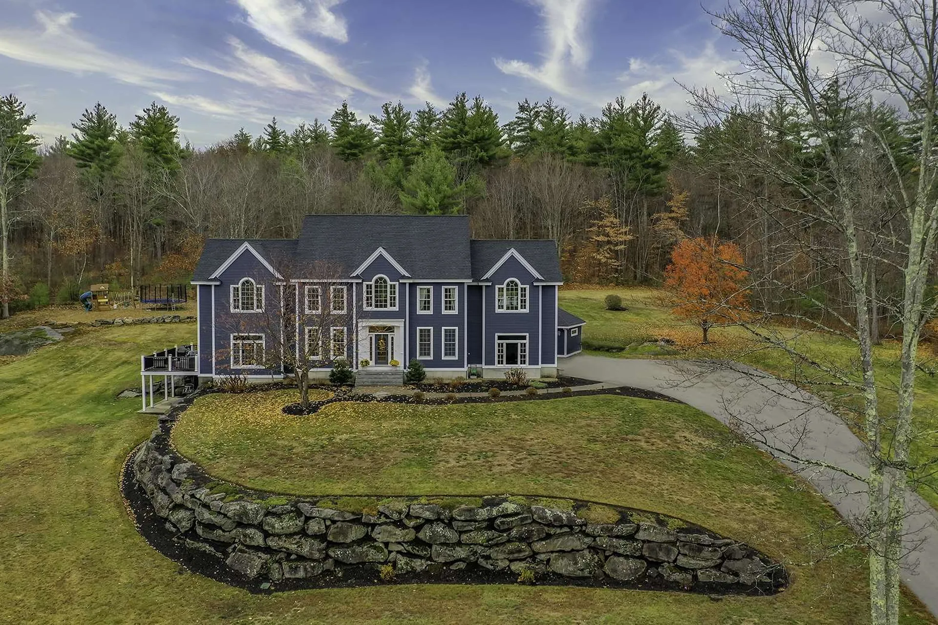 7 Washington Drive Amherst NH 03031-1770