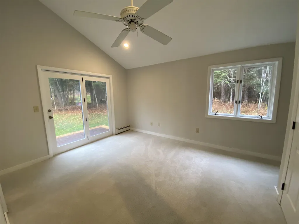 1593 Marsh Family Road Hartford VT 05001