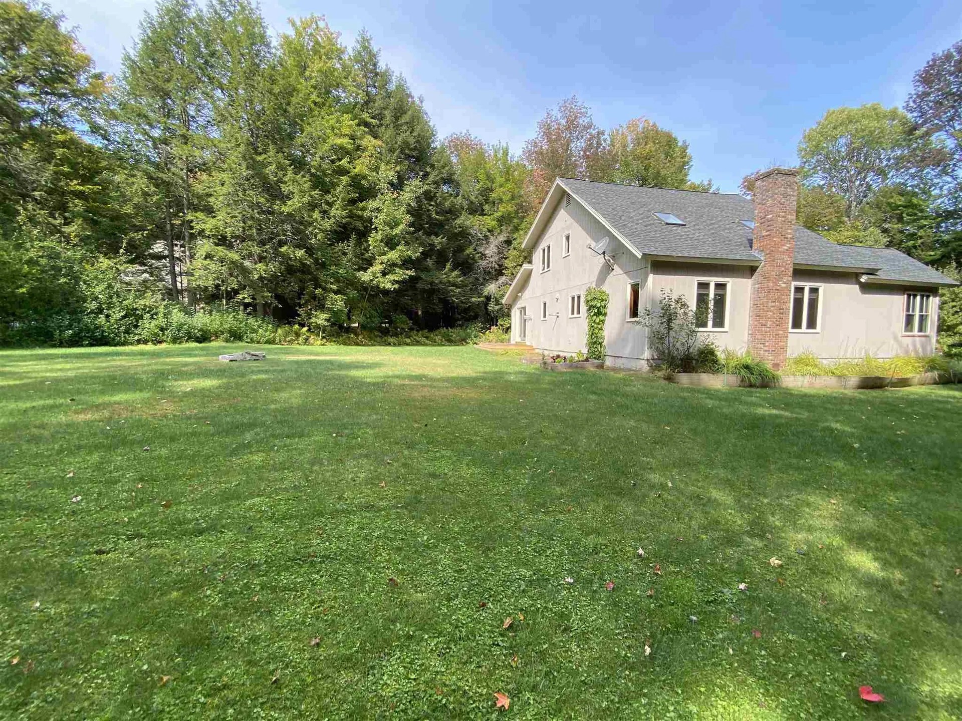 1593 Marsh Family Road Hartford VT 05001
