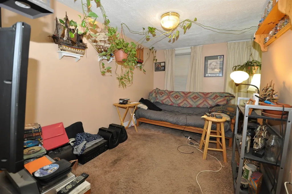 707 Montgomery Street Manchester NH 03102