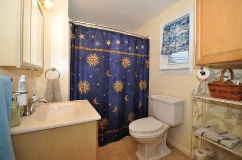 707 Montgomery Street Manchester NH 03102