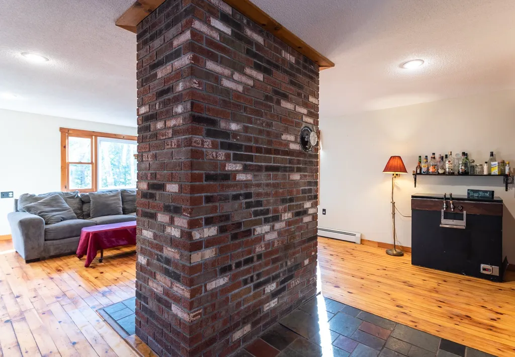 7 Old Deerfield Road Candia NH 03034