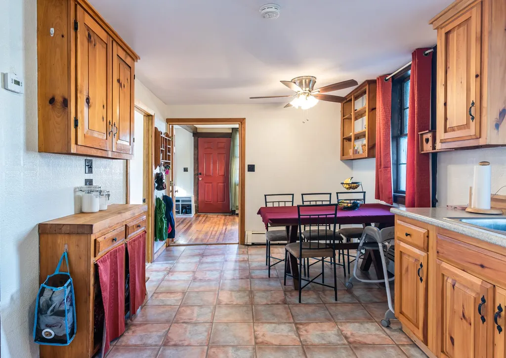 7 Old Deerfield Road Candia NH 03034