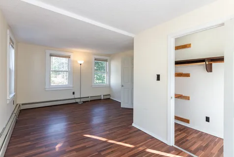 7 Old Deerfield Road Candia NH 03034
