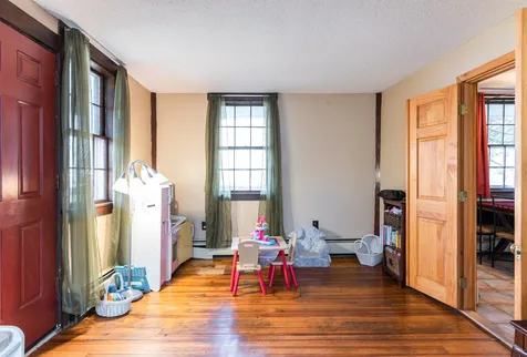 7 Old Deerfield Road Candia NH 03034