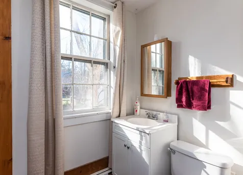 7 Old Deerfield Road Candia NH 03034