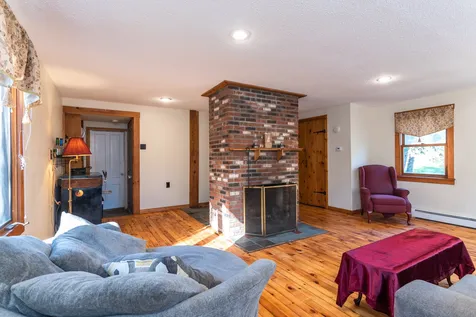 7 Old Deerfield Road Candia NH 03034