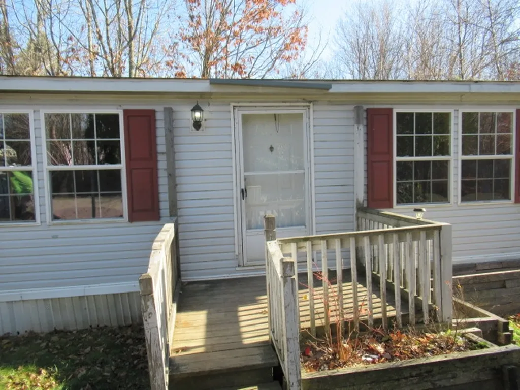 1 Mountain View Lane Northwood NH 03261