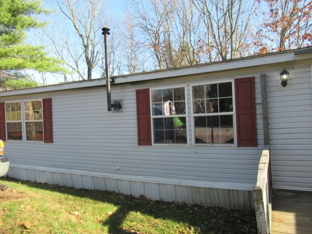1 Mountain View Lane Northwood NH 03261