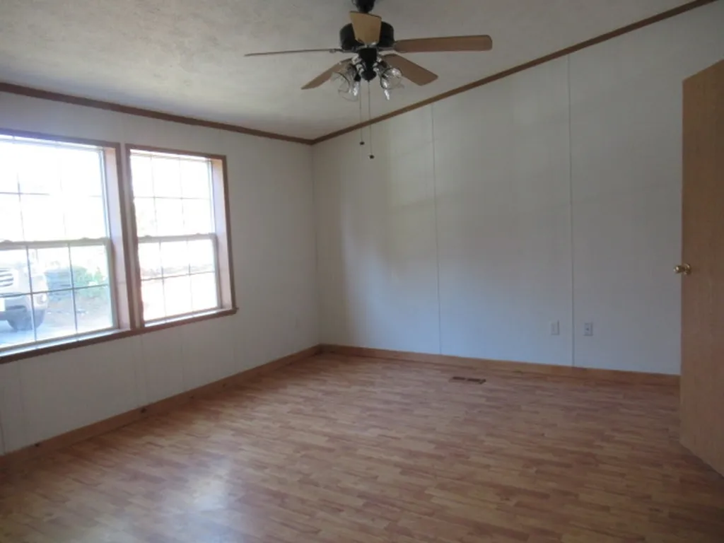 1 Mountain View Lane Northwood NH 03261