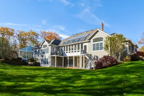 143 Cambridge Road Bedford NH 03110