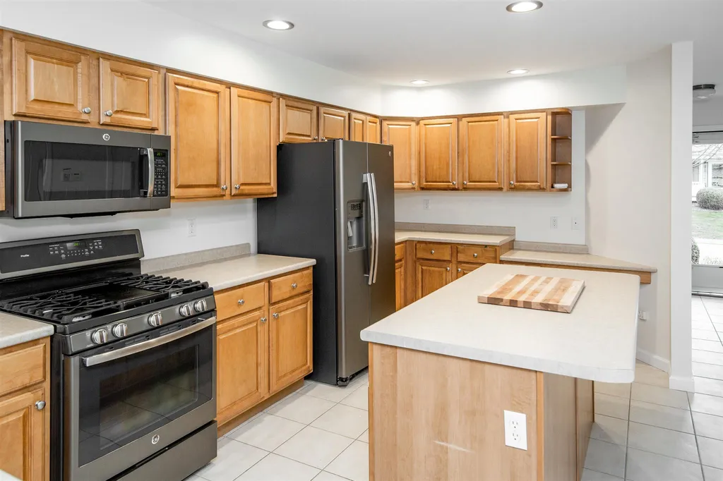 3 Cushing Drive Essex VT 05452