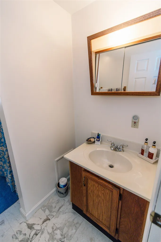 80 Knotty Knoll Circle Farmington NH 03835