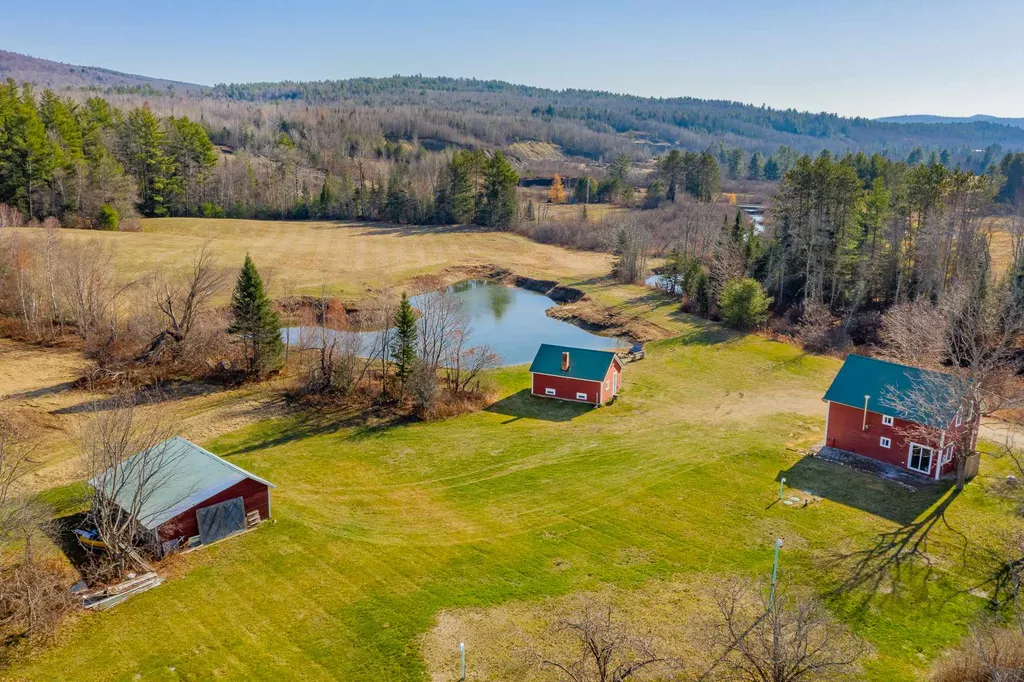 538 Nh Route 118 Canaan NH 03741