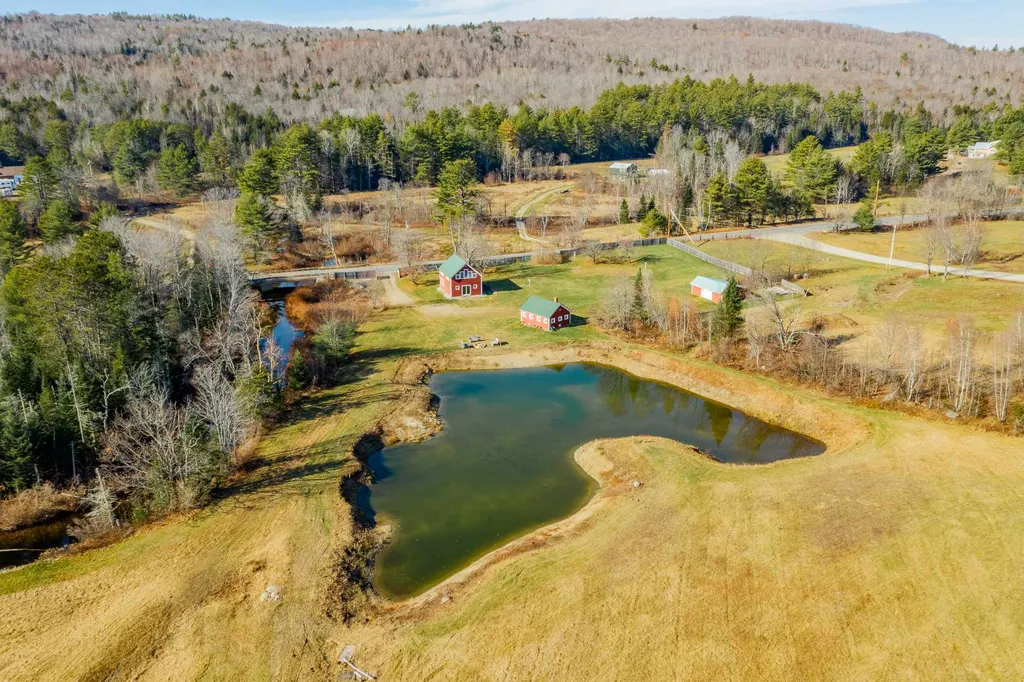 538 Nh Route 118 Canaan NH 03741