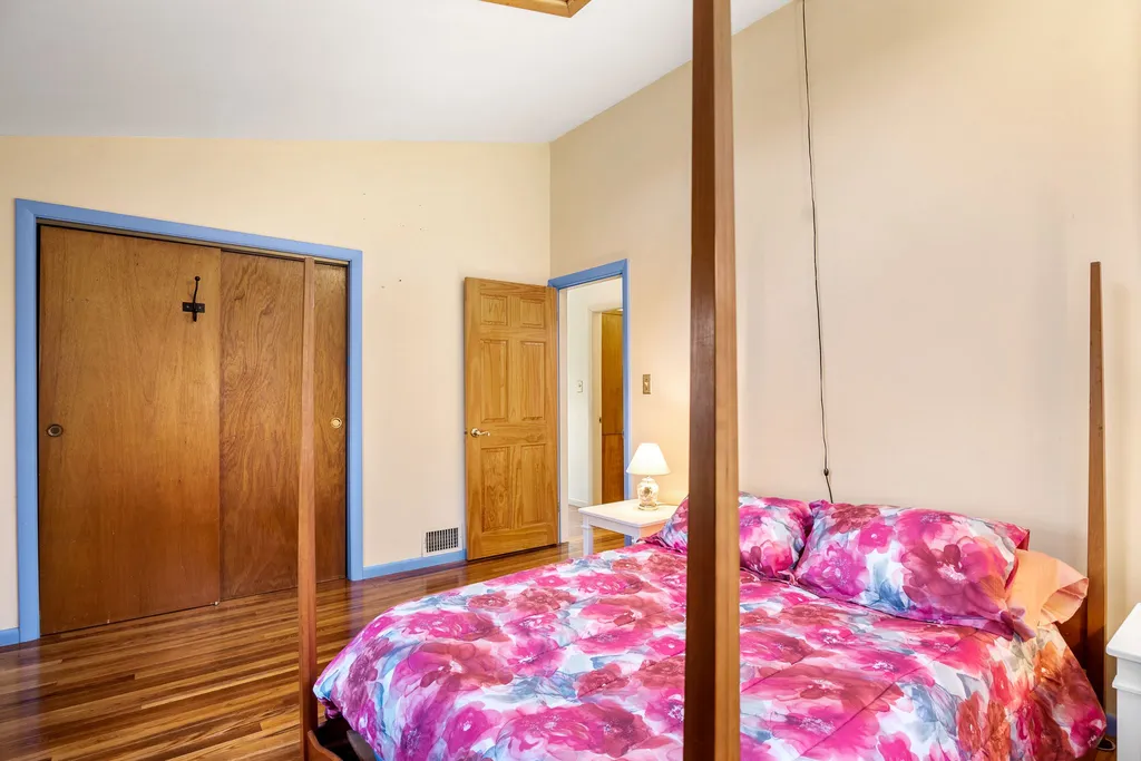 10 River Road North Hampton NH 03862