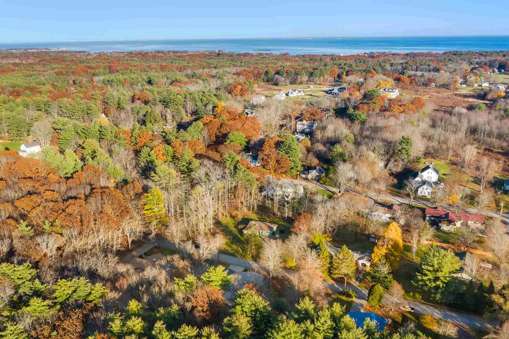 10 River Road North Hampton NH 03862