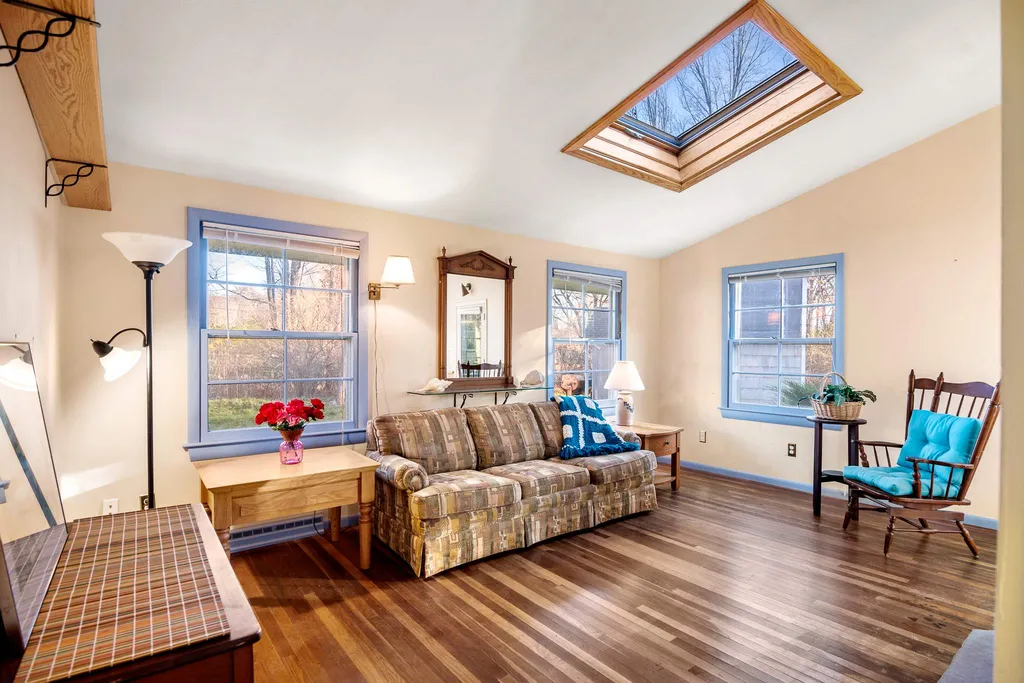10 River Road North Hampton NH 03862