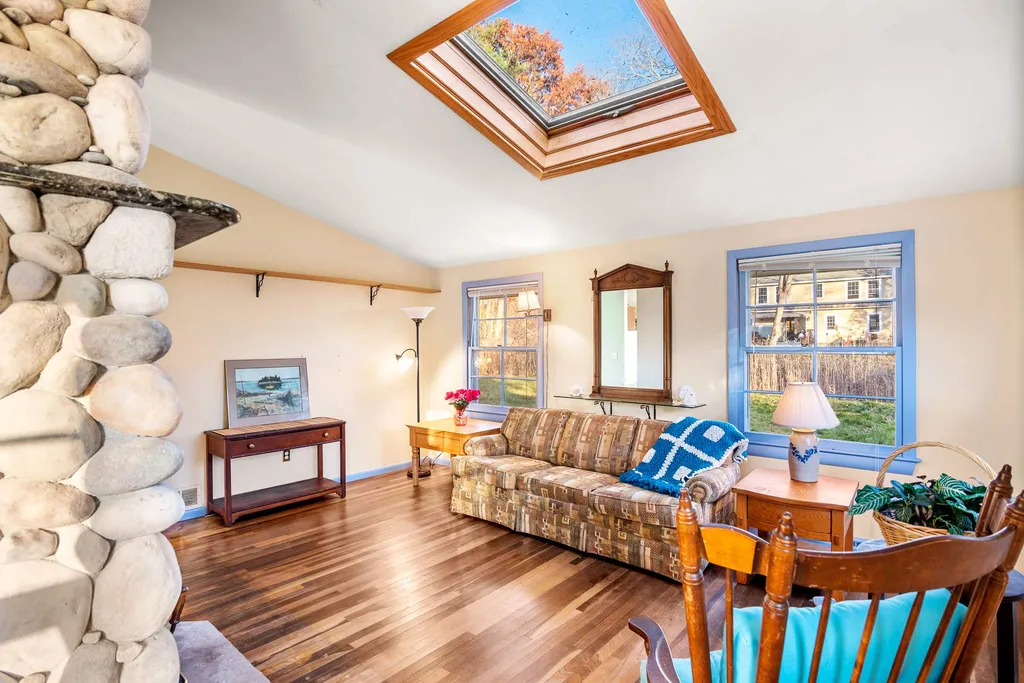 10 River Road North Hampton NH 03862