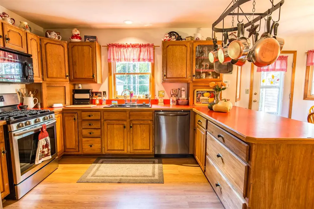 222 Tamarack Drive Williston VT 05495
