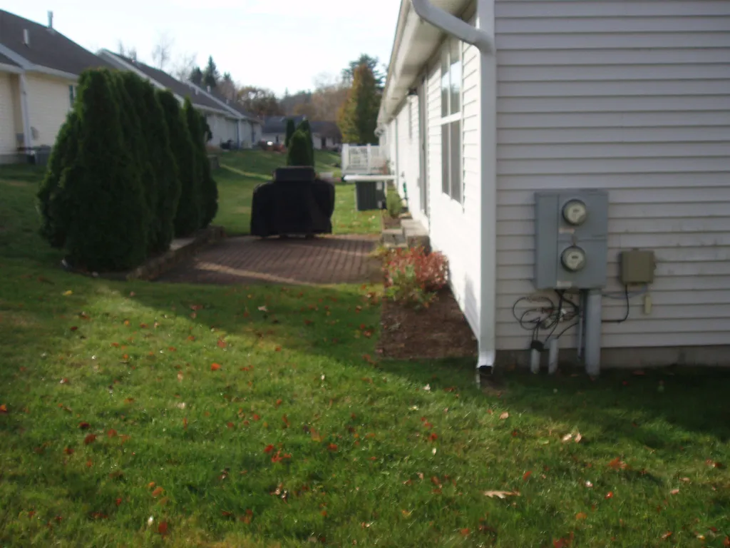6 Dogwood Drive Hooksett NH 03106-1455