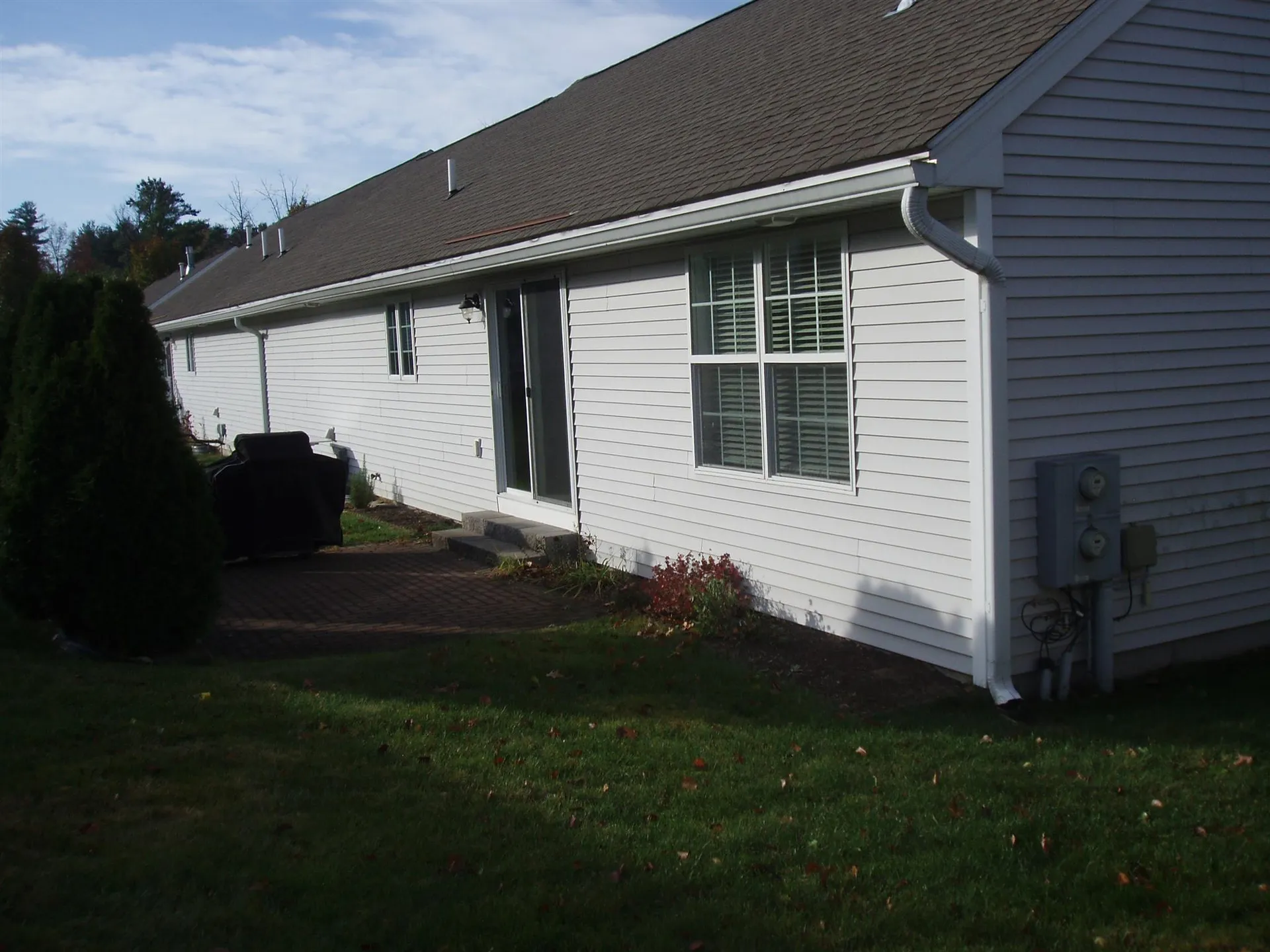 6 Dogwood Drive Hooksett NH 03106-1455